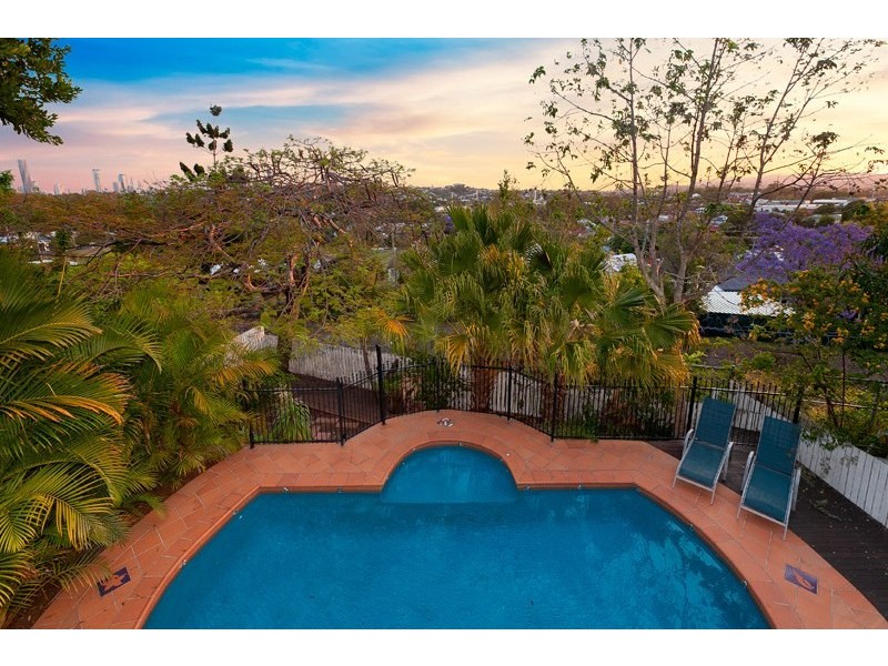 124 Abuklea Street, Newmarket QLD 4051