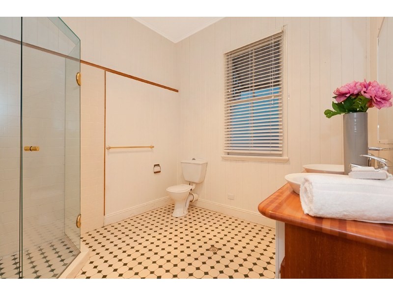 124 Abuklea Street, Newmarket QLD 4051