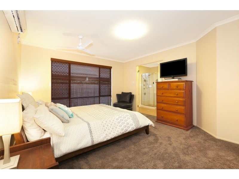 8 Grampion Circuit, North Lakes QLD 4509