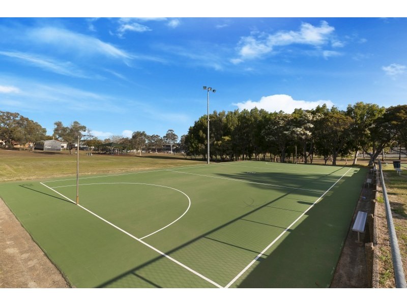 19 Parkdale Street, Kedron QLD 4031