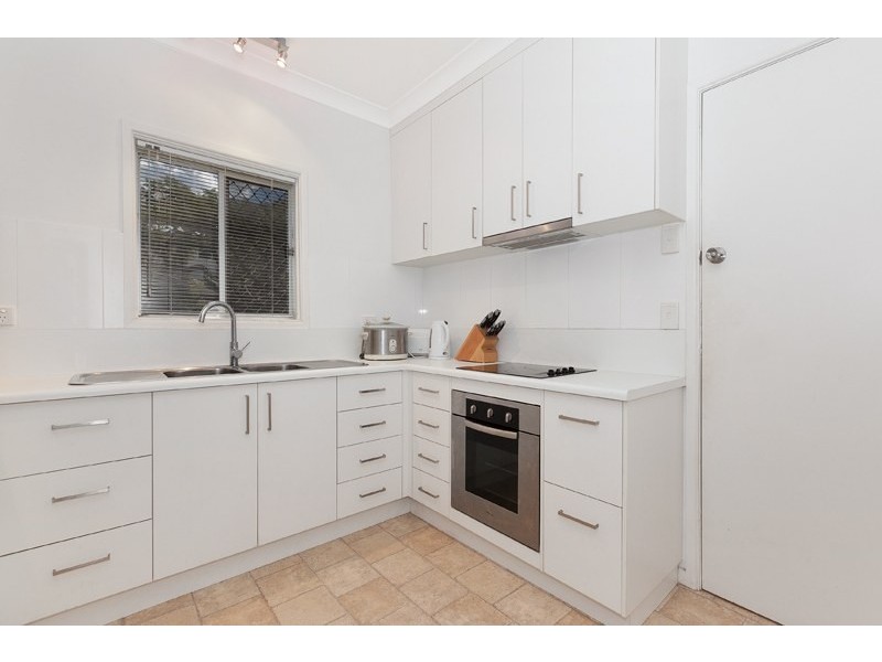 18 Barclay Street, Deagon QLD 4017