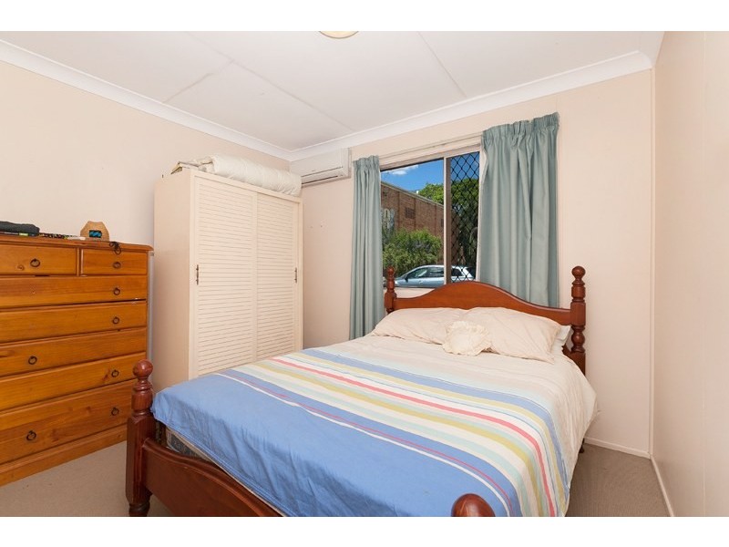 18 Barclay Street, Deagon QLD 4017