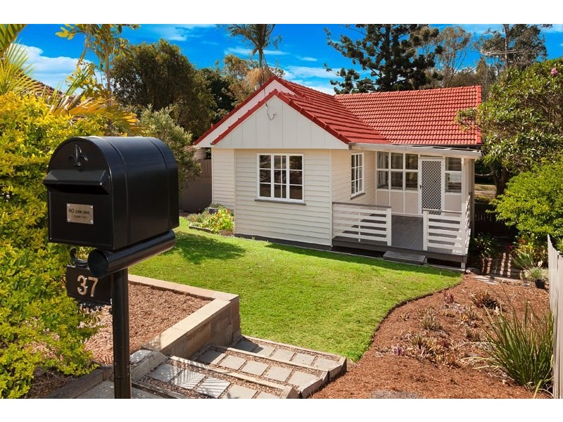 37 White Street, Wavell Heights QLD 4012