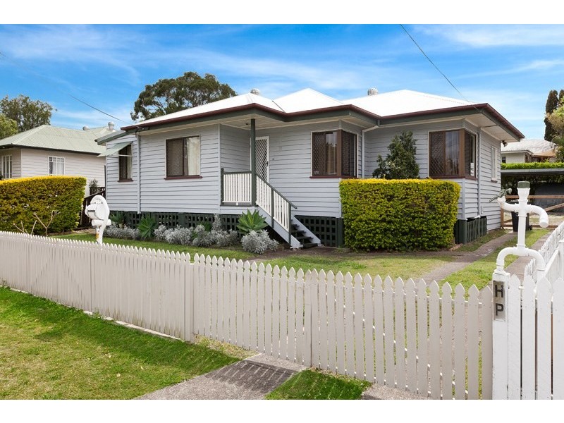 10 Calston Street, Oxley QLD 4075