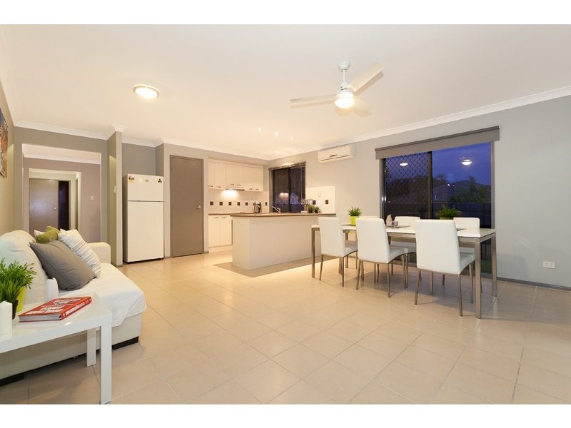 1 Brodie Court, Hillcrest QLD 4118