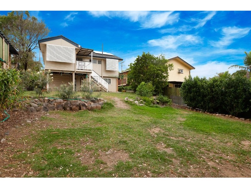 54 Lomatia Street, Everton Hills QLD 4053