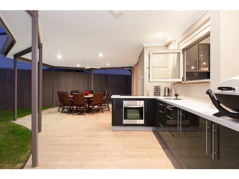1 Bulan Street, Westlake QLD 4074