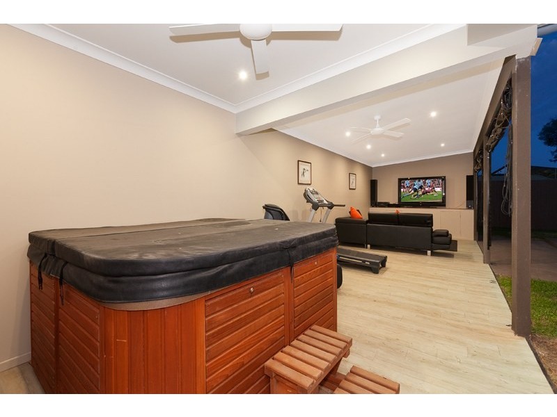 1 Bulan Street, Westlake QLD 4074