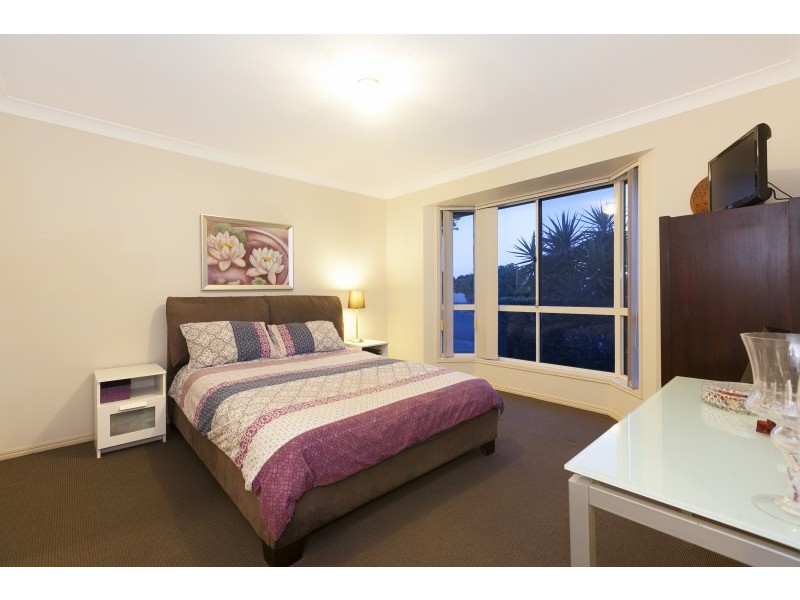 10 Monaghan Crescent, North Lakes QLD 4509