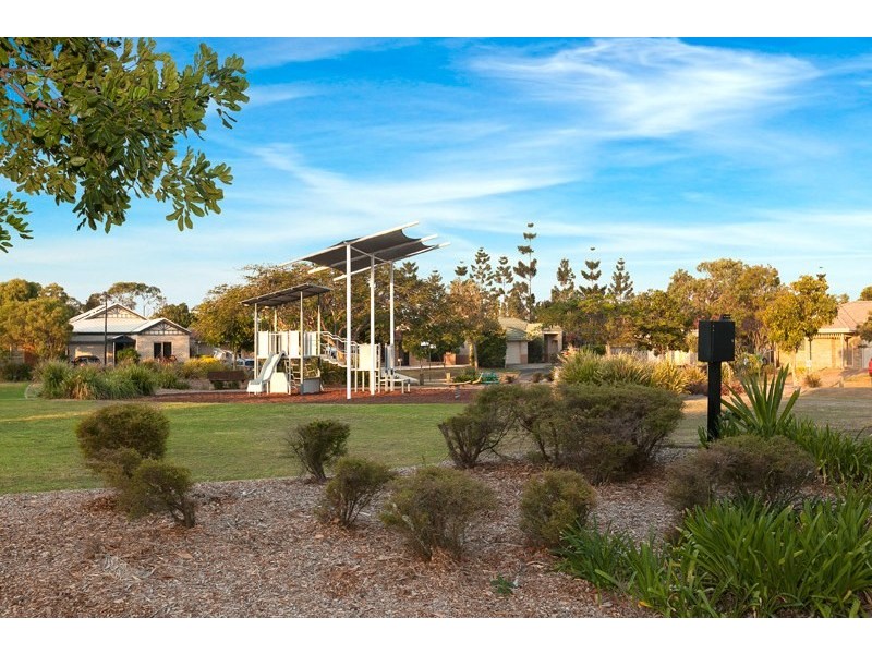 10 Monaghan Crescent, North Lakes QLD 4509