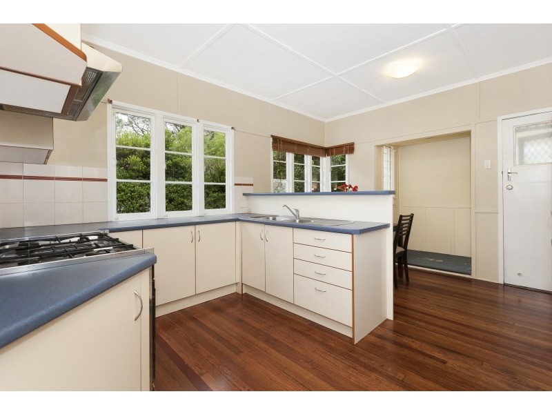 15 Doorey Street, Keperra QLD 4054