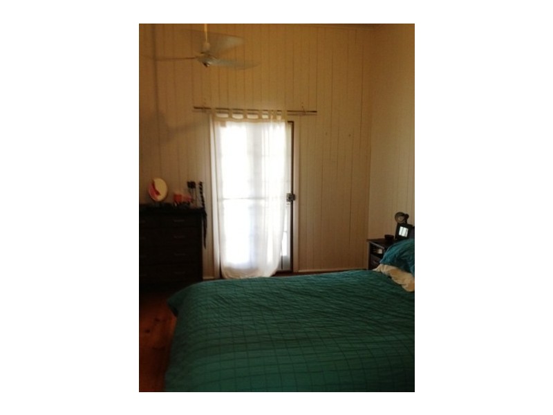 41 Agnew Street, Norman Park QLD 4170