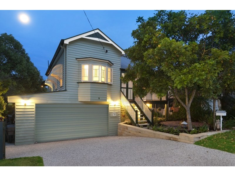 9 Merrell Street, Holland Park West QLD 4121