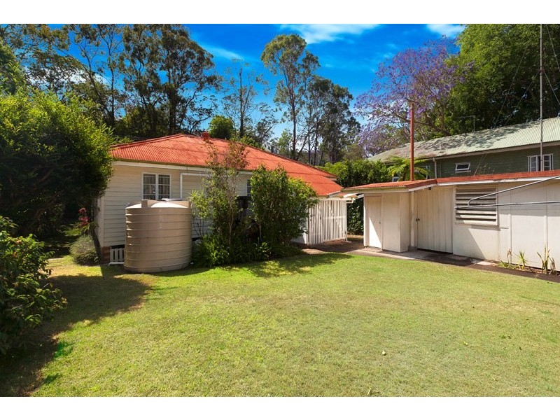 44 Gordon Road, Bardon QLD 4065