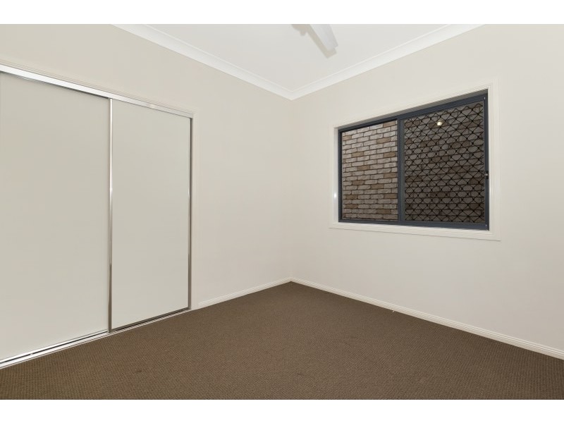 12 Hillsborough Place, Springfield Lakes QLD 4300