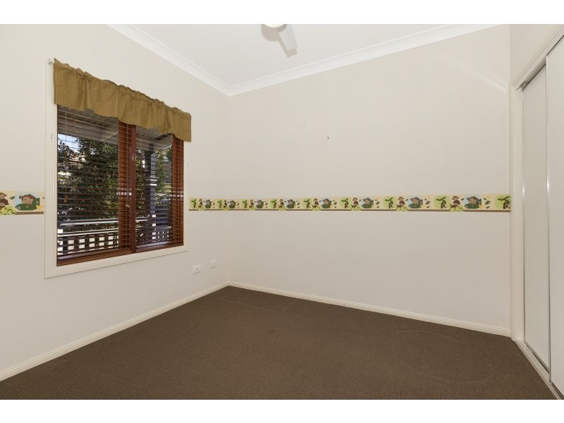 12 Hillsborough Place, Springfield Lakes QLD 4300