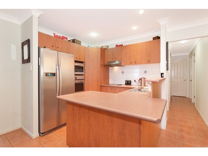 3 Taradale Close, Moggill QLD 4070