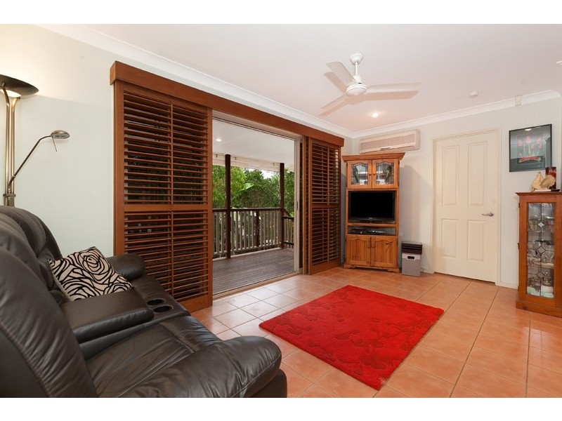 3 Taradale Close, Moggill QLD 4070