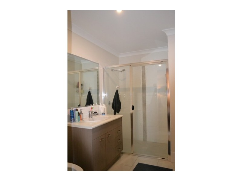 24 Kakadu Court, North Lakes QLD 4509