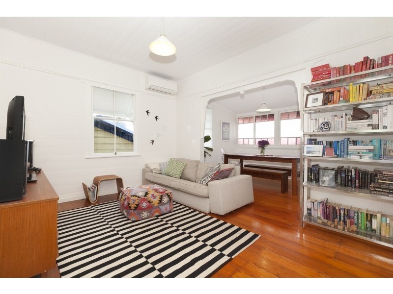 8 Ella Street, Red Hill QLD 4059