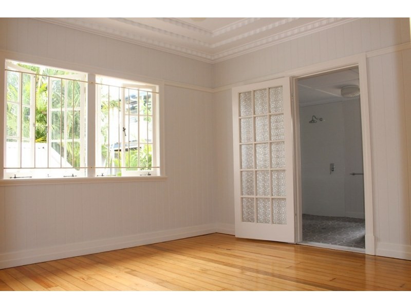 22 Murrell Street, Newmarket QLD 4051