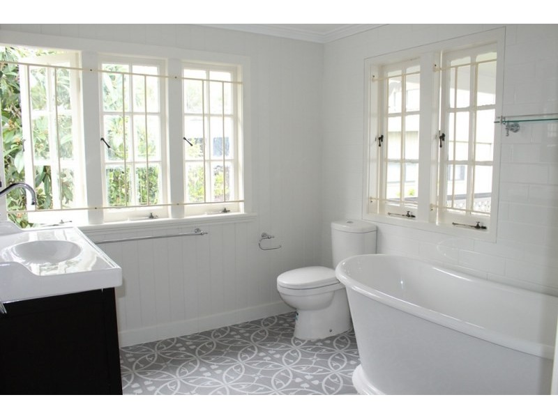 22 Murrell Street, Newmarket QLD 4051