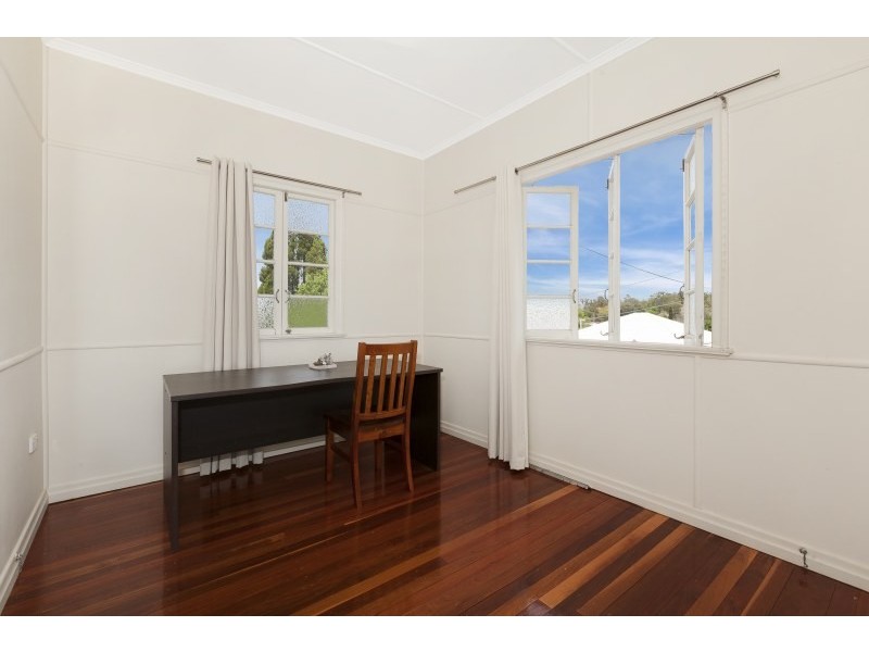 5 Perrett Street, Bundamba QLD 4304