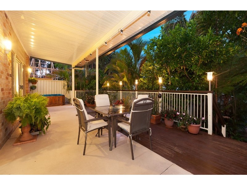 5 Hutchinson Street, Woorim QLD 4507
