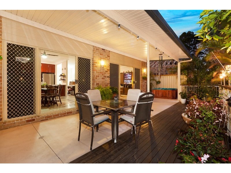 5 Hutchinson Street, Woorim QLD 4507