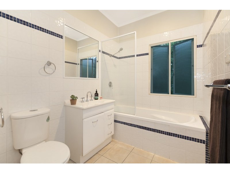 64 Heliopolis Parade, Mitchelton QLD 4053