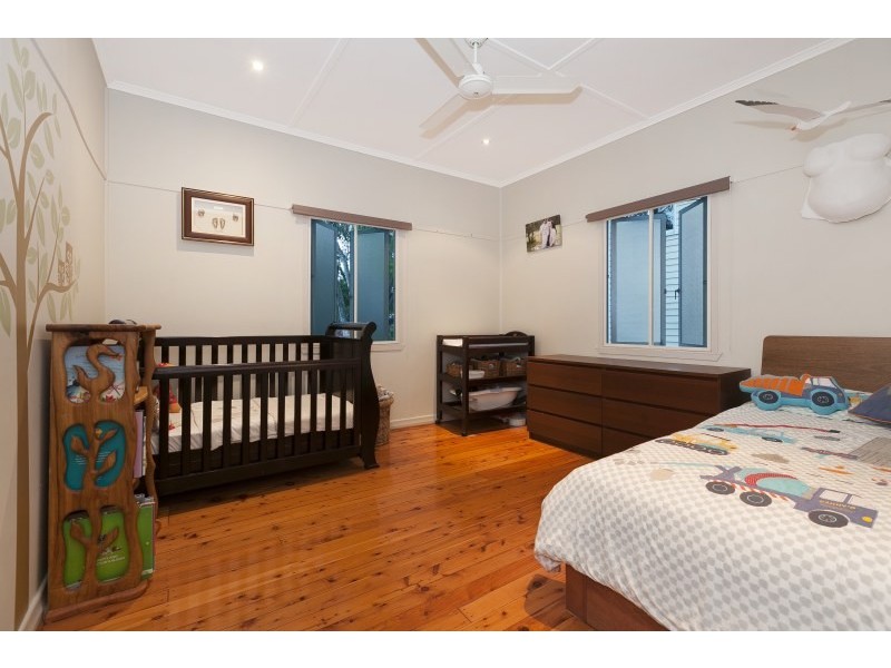 64 Heliopolis Parade, Mitchelton QLD 4053