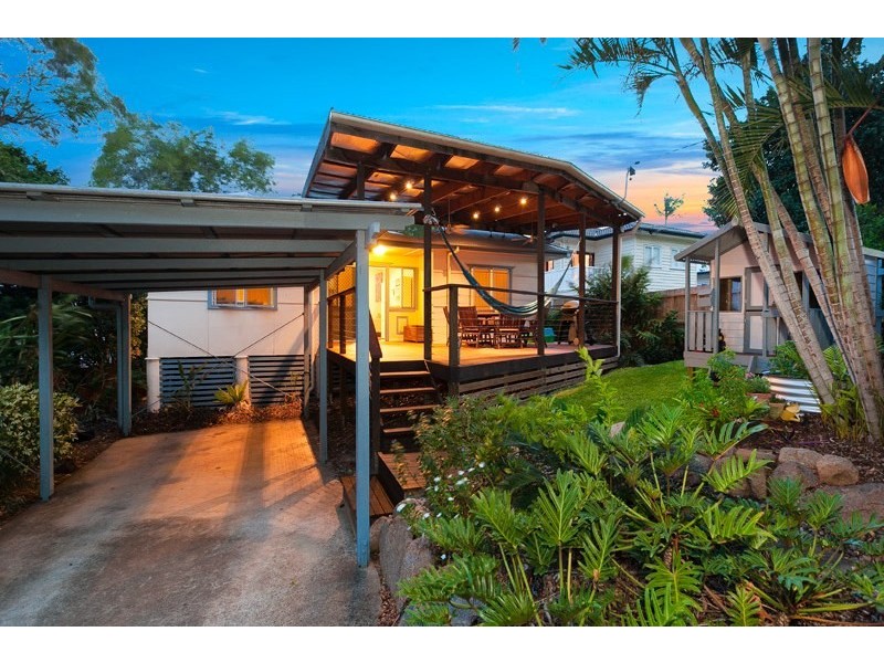 64 Heliopolis Parade, Mitchelton QLD 4053