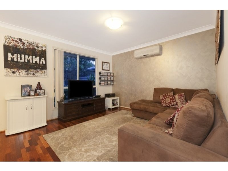 10 Monaghan Crescent, North Lakes QLD 4509