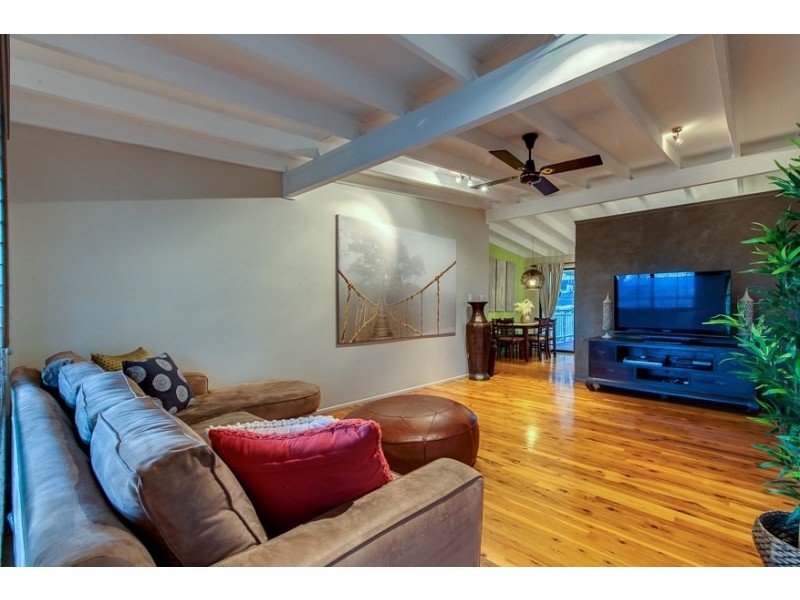 21 Wandearah Crescent, Ferny Hills QLD 4055