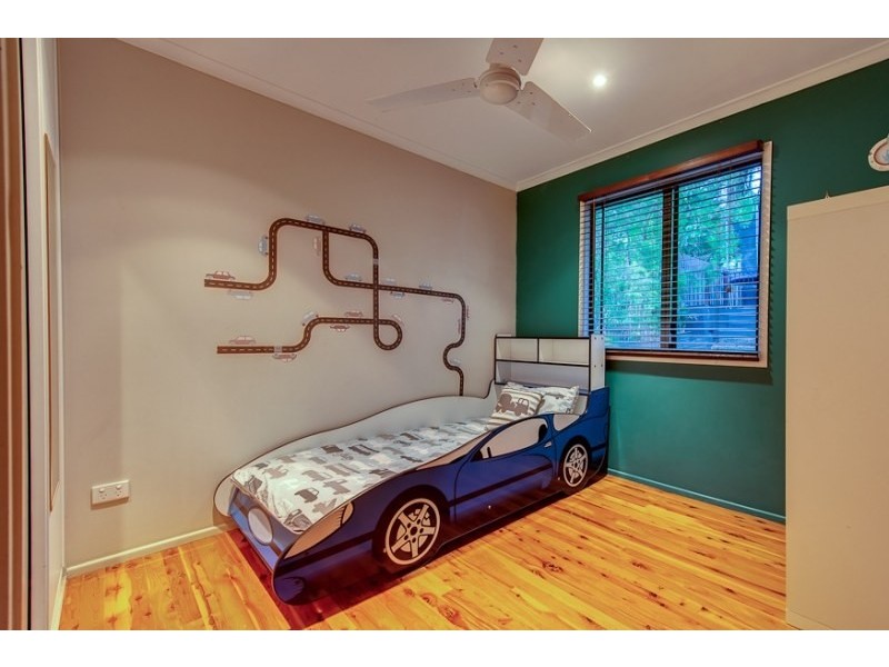 21 Wandearah Crescent, Ferny Hills QLD 4055