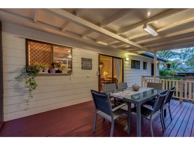 21 Wandearah Crescent, Ferny Hills QLD 4055