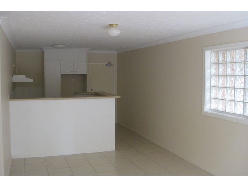 2/9 Walsh Street, Milton QLD 4064