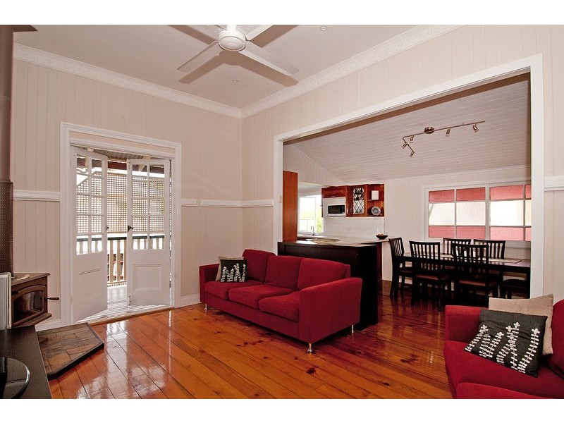 84 Gordon Street, Gordon Park QLD 4031