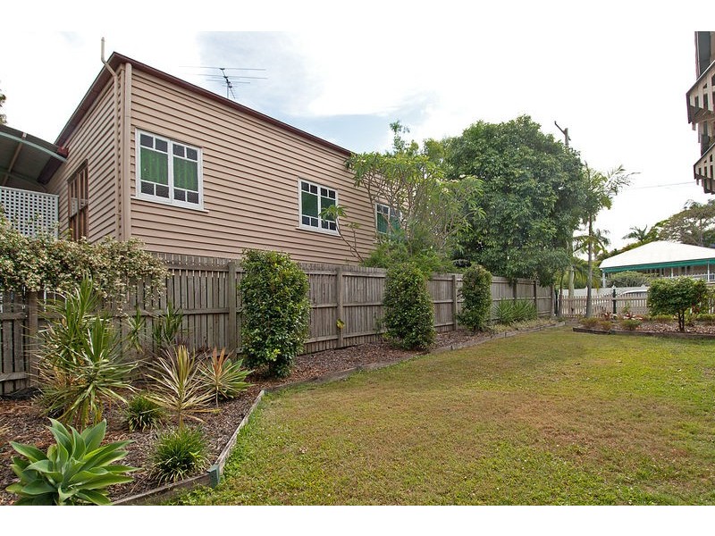 84 Gordon Street, Gordon Park QLD 4031