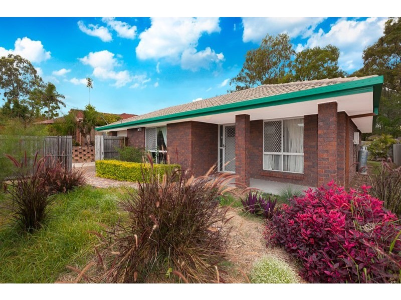 144 Emerald Drive, Regents Park QLD 4118