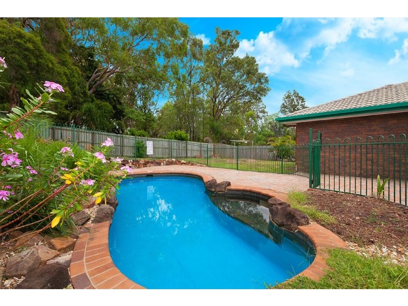 144 Emerald Drive, Regents Park QLD 4118