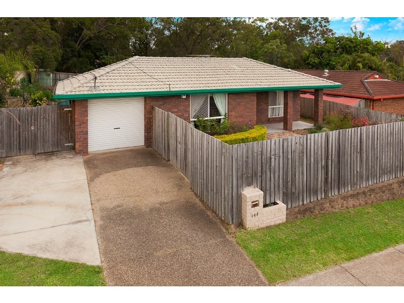 144 Emerald Drive, Regents Park QLD 4118