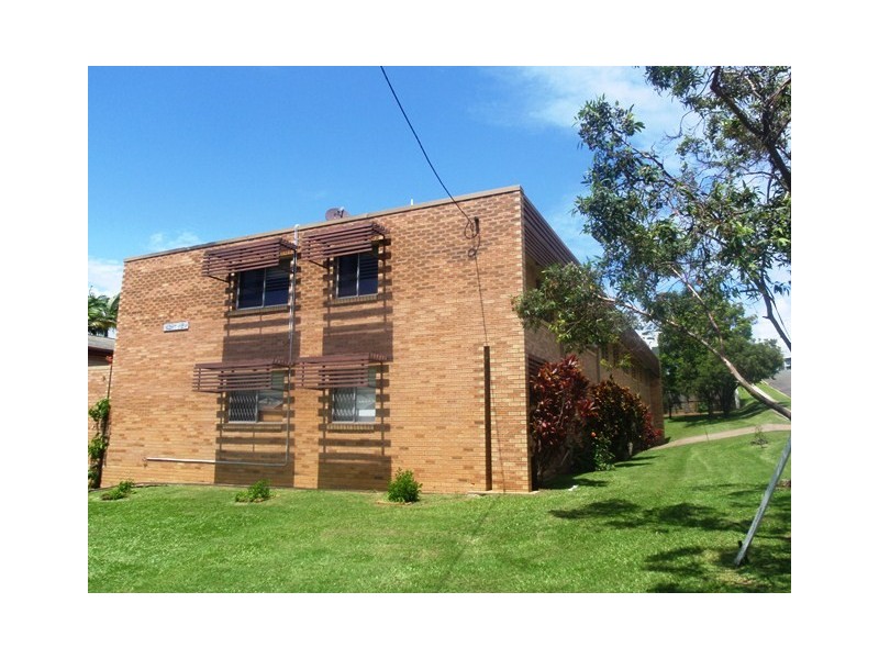 2/139 Melville Terrace, Manly QLD 4179