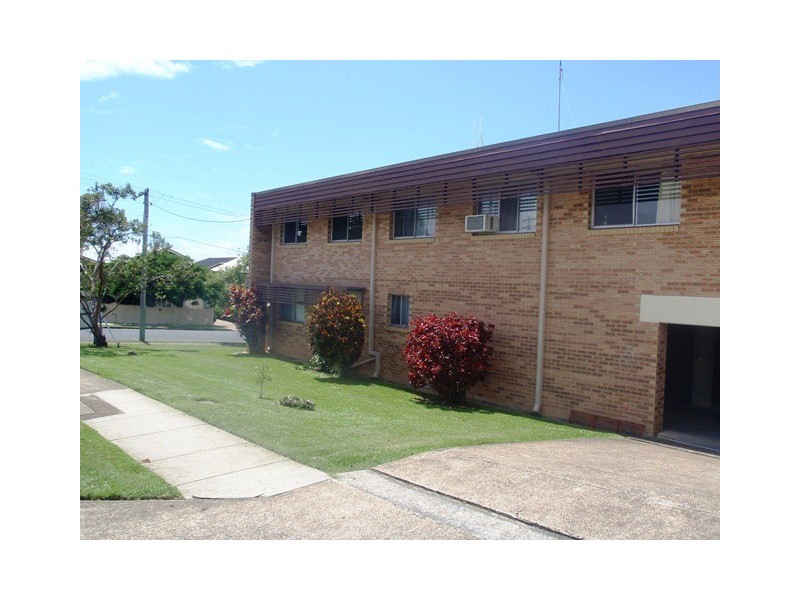 2/139 Melville Terrace, Manly QLD 4179