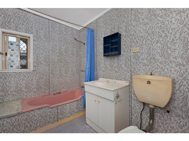 1/102 Juliette Street, Greenslopes QLD 4120