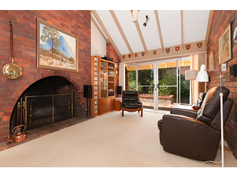 6 MacArthur Court, Mount Ommaney QLD 4074