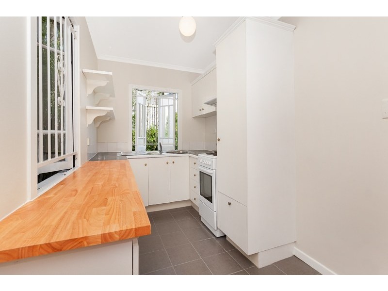 39 Barwood Street, Newmarket QLD 4051