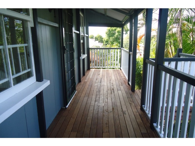 39 Barwood Street, Newmarket QLD 4051