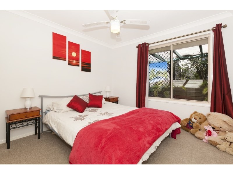 38 Campbell Crescent, Bellbowrie QLD 4070