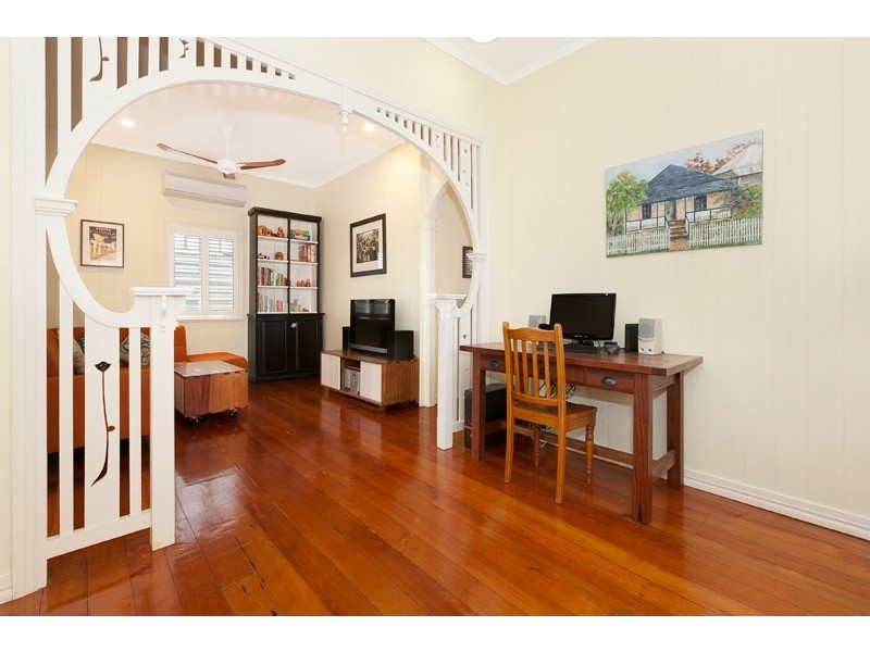 6 Ella Street, Red Hill QLD 4059